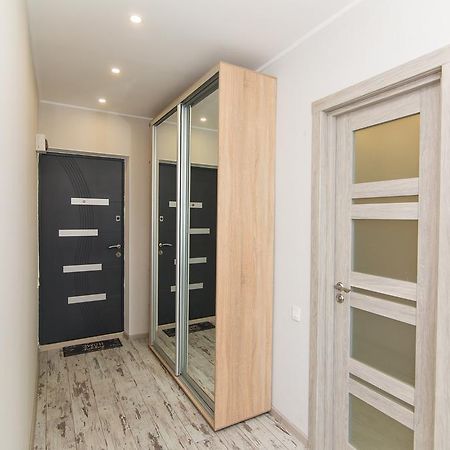 Ferienwohnung Vip Apartmen Sumy Exterior foto