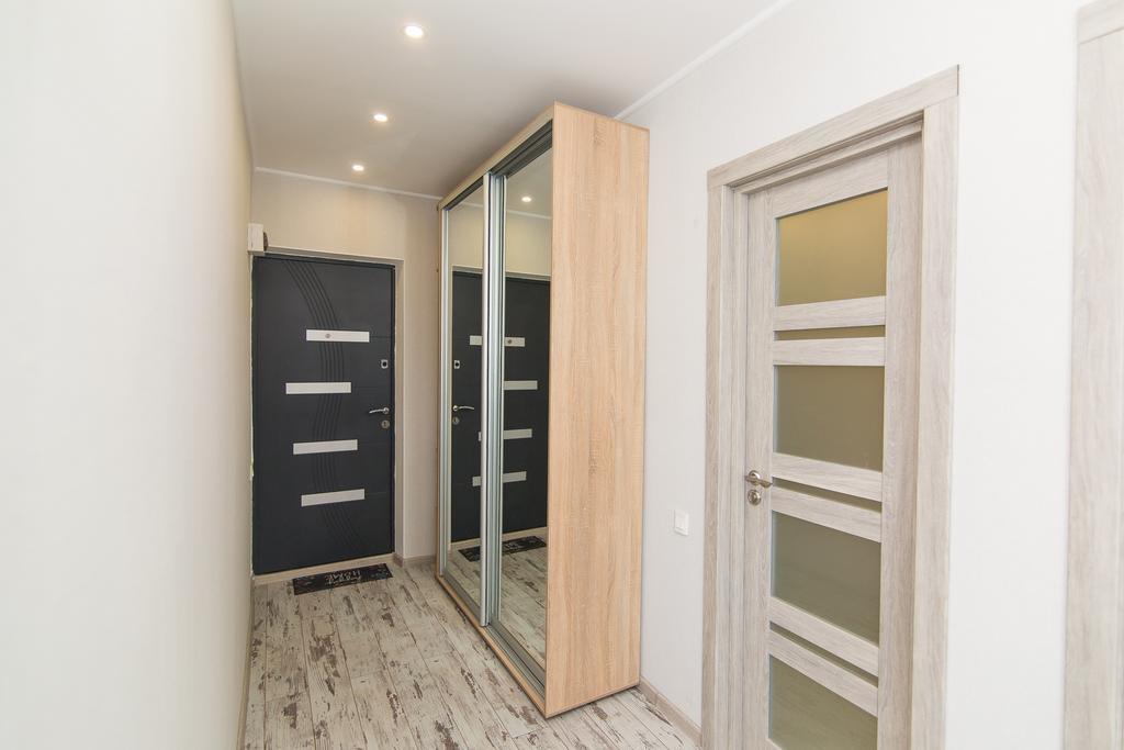 Ferienwohnung Vip Apartmen Sumy Exterior foto