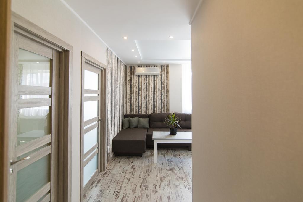 Ferienwohnung Vip Apartmen Sumy Exterior foto
